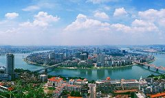 長(zhǎng)江新城產(chǎn)業(yè)規(guī)劃通過評(píng)審，專家建議成立高校聯(lián)盟
